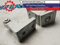 Петли двери задней правой Skoda Octavia a5 Отличное  состояние