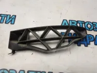 Направляющая заднего бампера правая Skoda Octavia a5 1Z5807394 Отличное  состояние