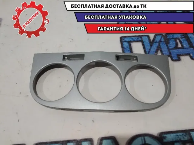 Накладка декоративная Opel Corsa D.