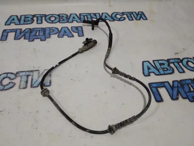 Датчик ABS передний Opel Corsa D 93189275.