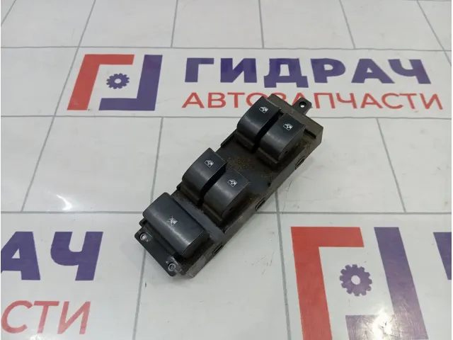 Блок управления стеклоподъемниками Opel Antara (С105) 4819193
