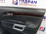 Обшивка двери передней правой Opel Antara (С105) 96662206