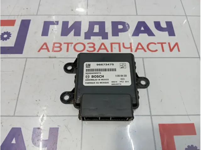 Блок управления парктроником Opel Antara (С105) 96673475