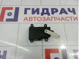 Моторчик заслонки отопителя Opel Antara (С105)