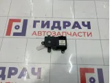 Моторчик заслонки отопителя Opel Antara (С105)