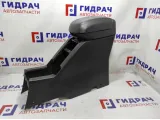 Консоль центральная с подлокотником Opel Antara (C105) 4814075. Царапины.