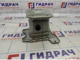 Кронштейн усилителя переднего бампера правый Opel Antara (C105) 4813513.