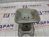 Кронштейн усилителя переднего бампера правый Opel Antara (C105) 4813513.