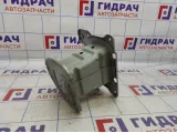 Кронштейн усилителя переднего бампера левый Opel Antara (C105) 4813512. Дефект.