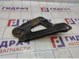 Кронштейн передней балки правый Opel Antara (C105) 4804573.