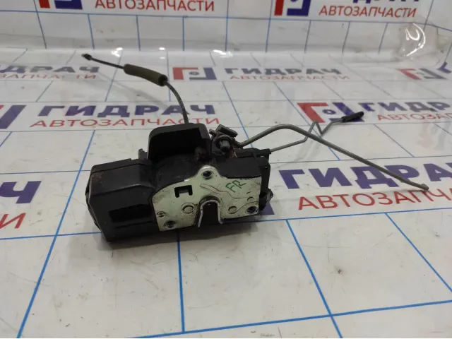 Замок двери передней правой Opel Antara (C105) 96660860.