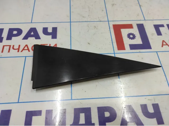 Накладка двери задней правой Opel Antara (C105) 96624095.