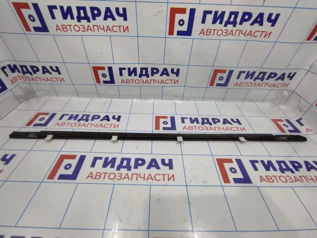 Накладка стекла переднего левого Opel Antara (C105) 95460119.