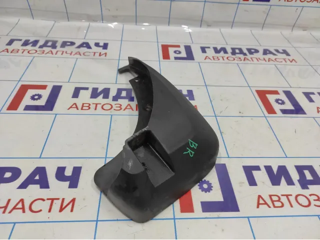 Брызговик задний правый Opel Antara (C105) 96804109.