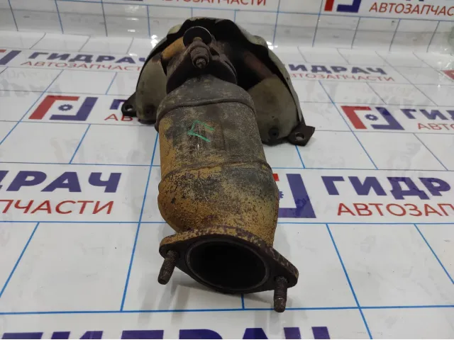 Коллектор выпускной правый Opel Antara (C105) 4805210.