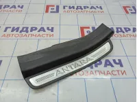 Накладка порога заднего левого внутренняя Opel Antara (C105) 4814260. Царапины.