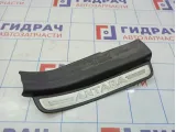 Накладка порога заднего правого внутренняя Opel Antara (C105) 4814261. Царапины.