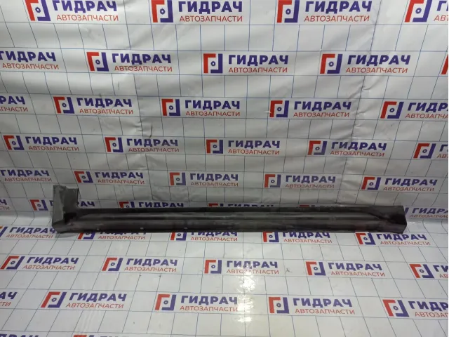 Накладка на порог левая Opel Antara (C105) 4808361. Потертости.