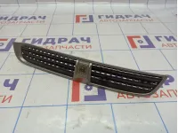 Накладка переднего крыла правого Opel Antara (C105) 96660404.