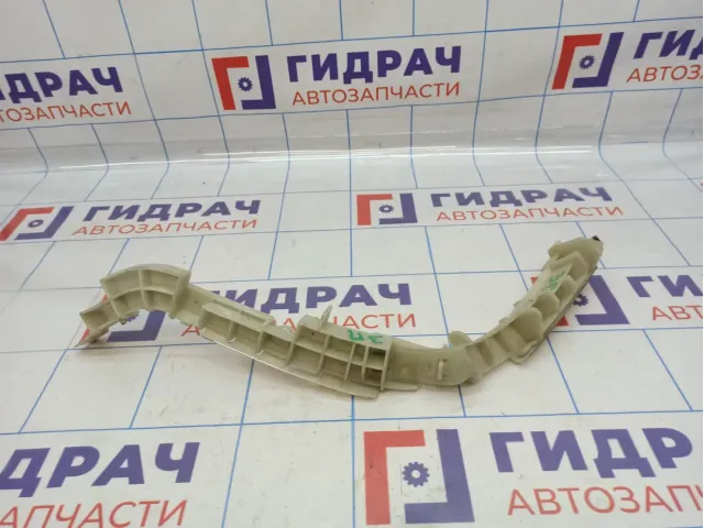 Направляющая заднего бампера правая Opel Antara (C105) 96819747.