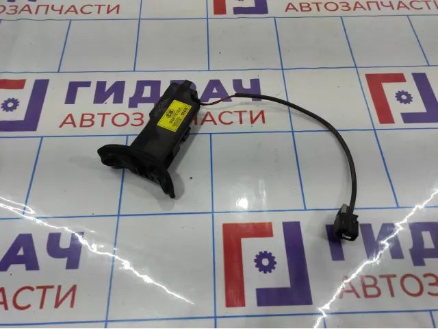 Активатор замка крышки бензобака Opel Antara (C105) 96876105.
