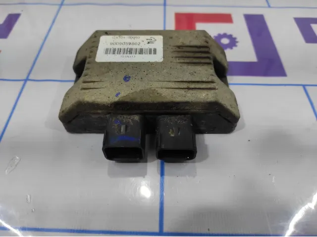 Блок электронный Opel Antara (C105) 15215183. Управления муфтой заднего моста.