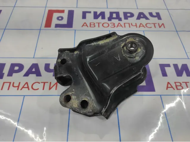 Кронштейн опоры КПП Opel Antara (C105) 96626834.
