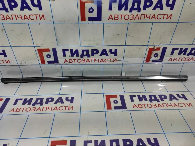 Накладка стекла заднего левого Opel Antara (С145) 20957026.