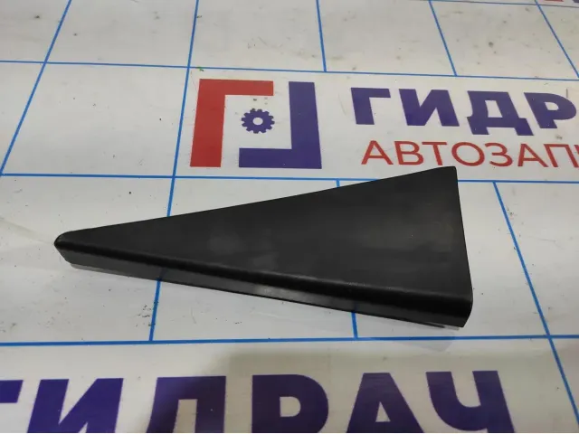 Накладка двери задней правой Opel Antara (С145) 96662468.