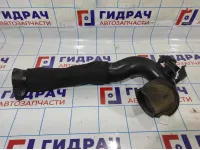Воздуховод Opel Antara (С145) . На корпус воздушного фильтра.