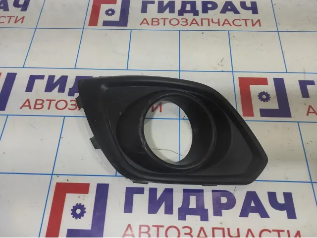 Рамка противотуманной фары правой Opel Antara (С145) 25953664. Царапины.