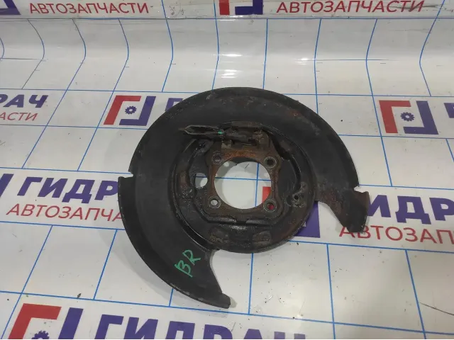 Щит опорный задний правый Opel Antara (С145) 4801845.