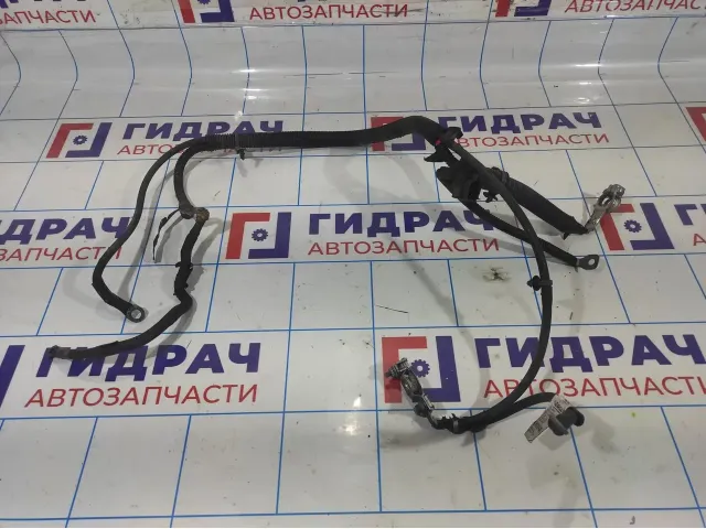 Клемма аккумулятора плюс Opel Antara (С145) 95492582. Дефекты.