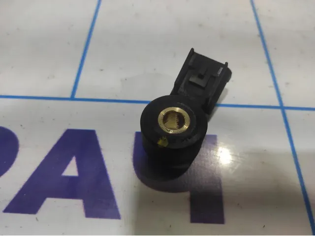 Датчик детонации Opel Antara (С145) 12605738.