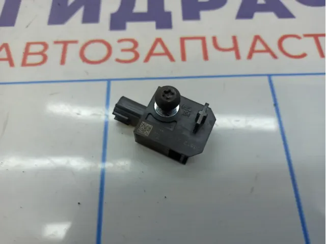Датчик AIR BAG Opel Antara (С145) 13502577