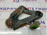 Кронштейн передней балки правый Opel Antara (С145) 4802556