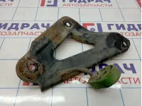 Кронштейн передней балки правый Opel Antara (С145) 4802556