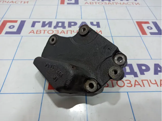 Кронштейн двигателя Opel Antara (С145) 4818058