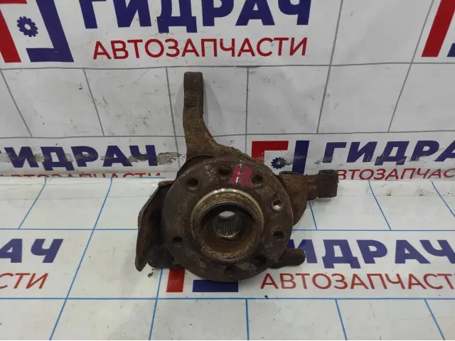 Кулак поворотный передний правый Opel Astra (H) 5308035