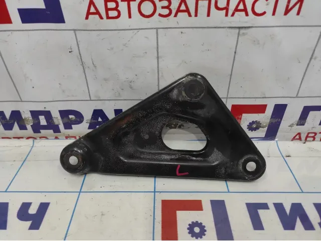 Кронштейн передней балки левый Opel Astra (H) 302038