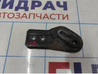 Кронштейн радиатора правый Opel Astra (H) 13153540