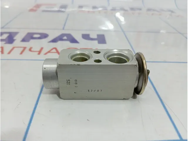 Клапан кондиционера Opel Astra (H) 1618376