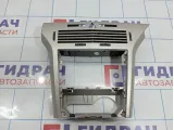 Рамка магнитолы Opel Astra (H) 13235142