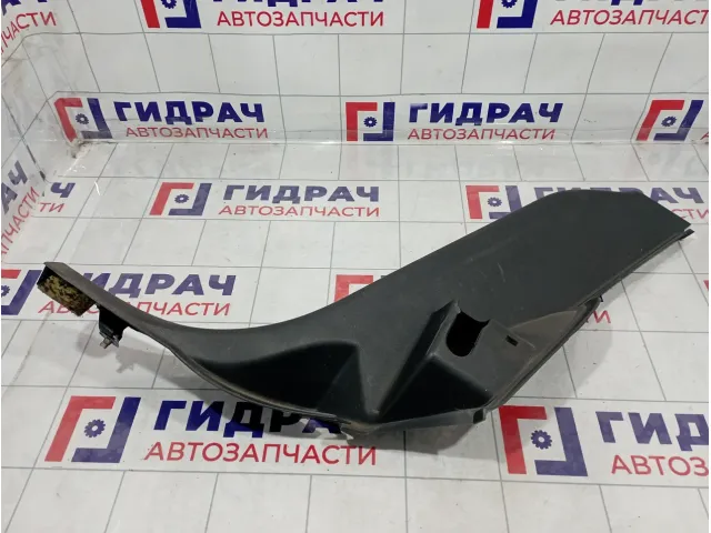 Обшивка стойки задней правой нижняя Opel Astra H 7226459