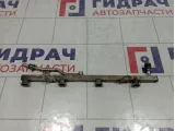 Рейка топливная (рампа) Opel Astra H 817185