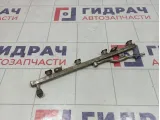 Рейка топливная (рампа) Opel Astra H 817185