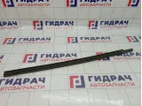 Накладка стекла переднего правого Opel Astra H 5154086