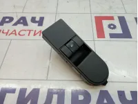 Кнопка стеклоподъемника Opel Astra H 13228709