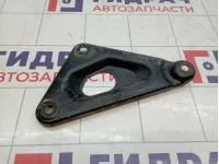 Кронштейн передней балки правый Opel Astra H 302022