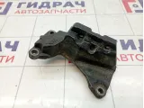 Кронштейн двигателя правый Opel Astra H 5684152